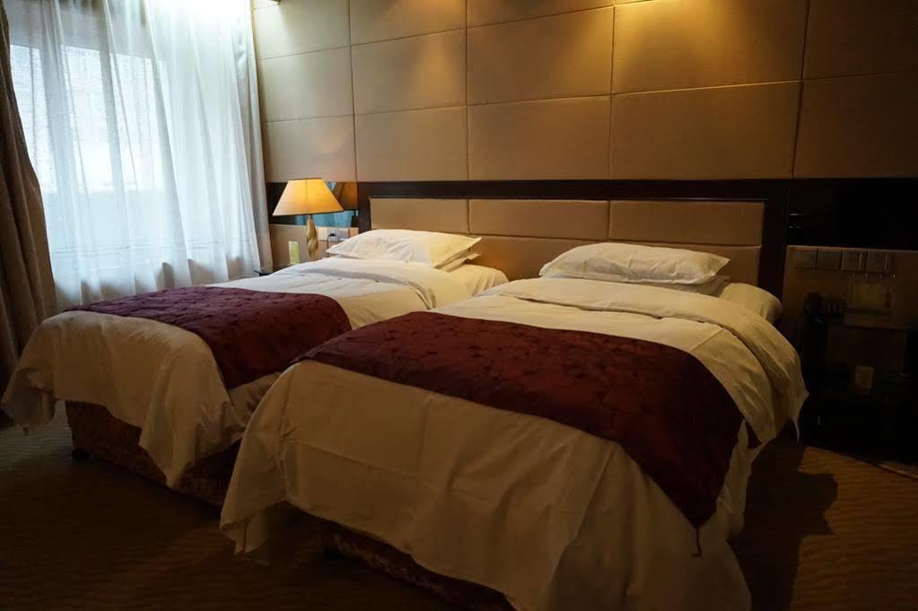 Tianzhi Hotel Harbin Exterior photo